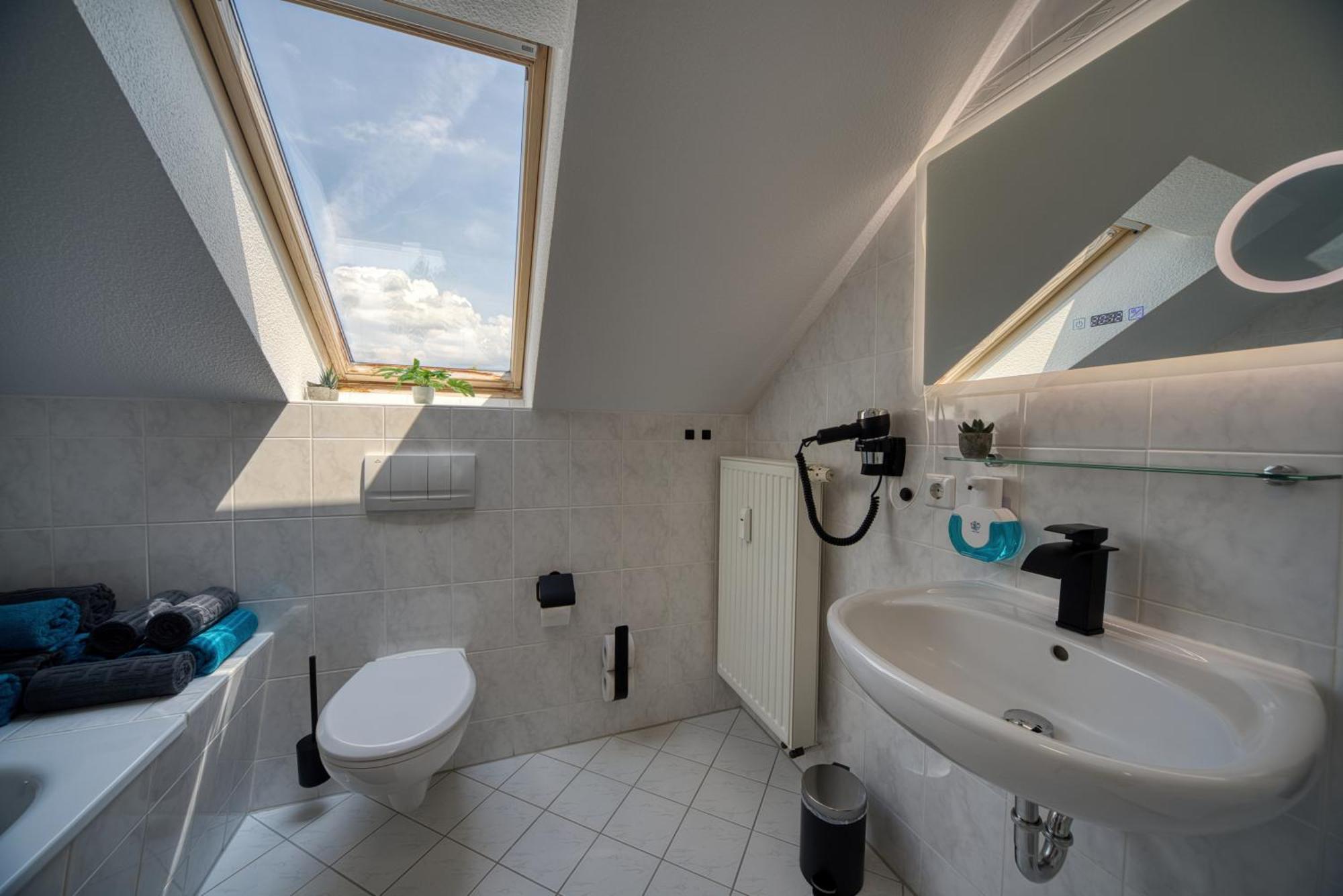 Apartment Dresdenstay Modern 3 Schlafzimmer Kamin Ps4 Kicker *